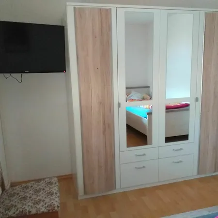 Ferienwohnung Fam.Lutz Knittelsheim Zimmer foto